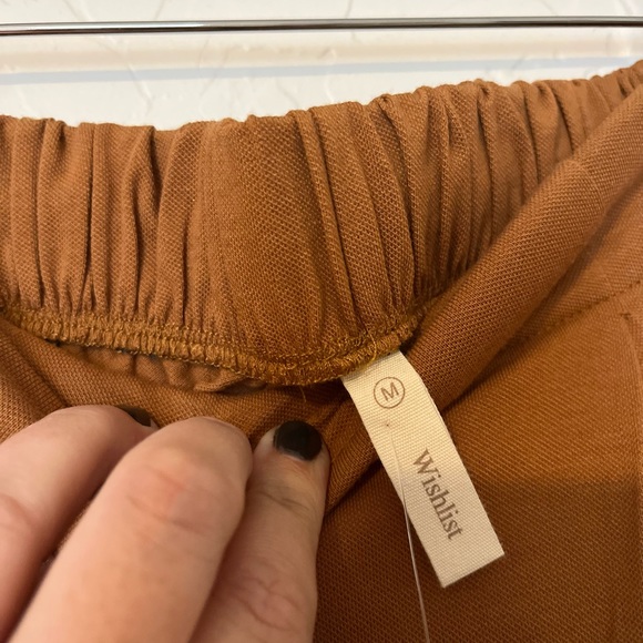 NEW! Camel pleated wide leg trouser - Picture 3 of 3